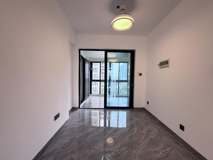 秀英远大整租 晨晖帝景3室2厅/110平/低楼层