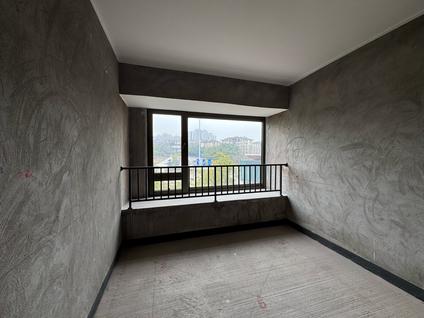 渝北农业园区整租 爱普新鸿府4室2厅/125平/中楼层