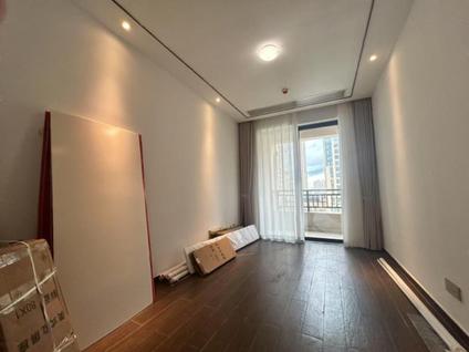 美兰国兴整租 富力首府(北区)4室2厅/235平/低楼层