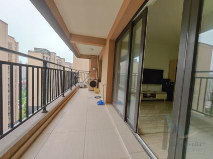 临渭临渭整租 碧桂园翡翠公馆4室2厅/158平/中楼层