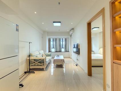 美兰国兴整租 海航豪庭(北苑一区)1室1厅/65平/高楼层