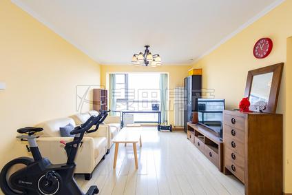 朝阳酒仙桥整租 瞰都2室2厅/86平/高楼层