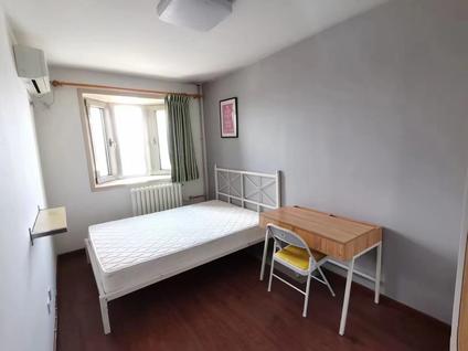 海淀马连洼合租 竹园小区3室1厅/100平/高楼层