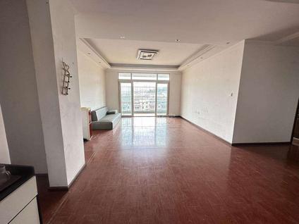 云岩师大整租 金狮小区巫峰苑3室2厅/121平/中楼层