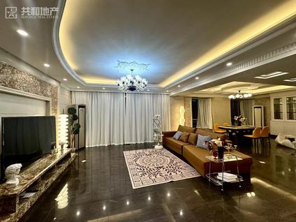 花都新区整租 南航花园5室2厅/282平/顶层