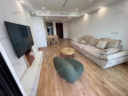 鹿城下吕浦整租 横渎绣苑1室2厅/80平/低楼层