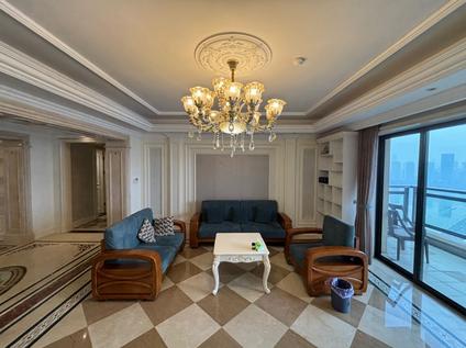 武昌楚河汉街整租 万达御湖世家5室2厅/306平/中楼层