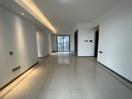 开平开平整租 融创潭江首府4室2厅/128平/低楼层