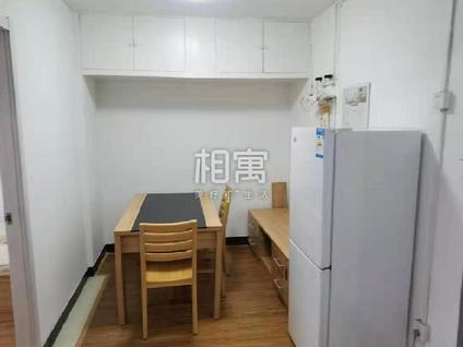 海淀魏公村合租 民族大学南路七号院3室1厅/12平/高楼层