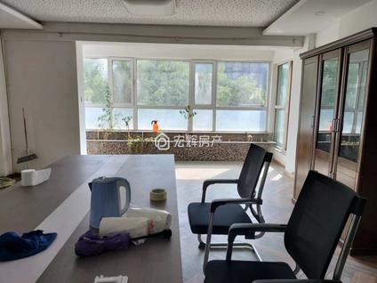 城关万达大润发整租 雁京家园3室2厅/150平/低楼层