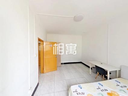 朝阳团结湖整租 水碓子东路1室1厅/37平/中楼层