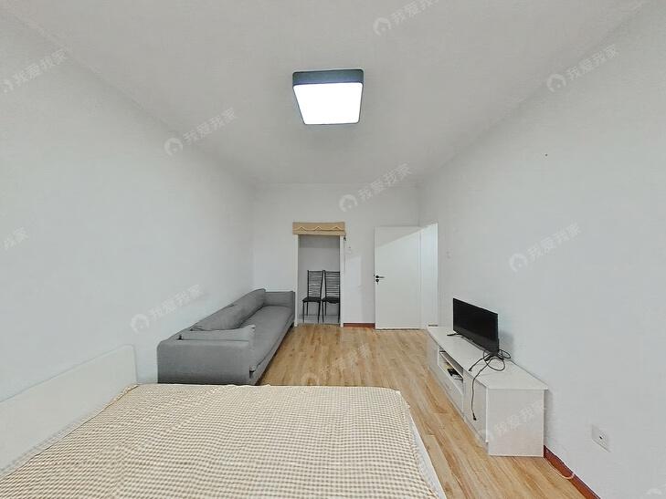 整租·美术馆后街