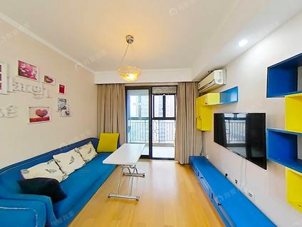 工业园区湖东整租 九龙仓时代上城(繁华里)1室2厅/67平/高楼层