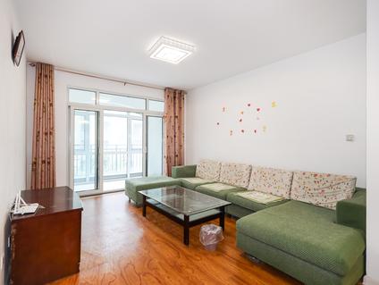 即墨创智新区整租 新兴中心城3室2厅/95平/中楼层