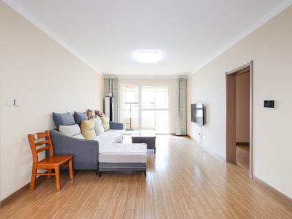 即墨创智新区整租 万科朗润园(北区)3室2厅/131平/高楼层