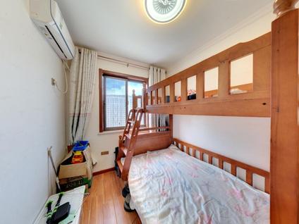 未央方新村整租 新福兴理想城3室2厅/129平/中楼层