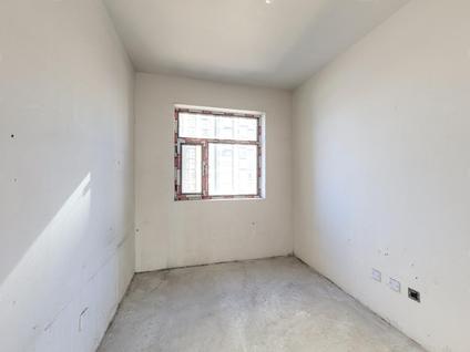 万柏林大井峪整租 太化紫景天城3室2厅/122平/中楼层