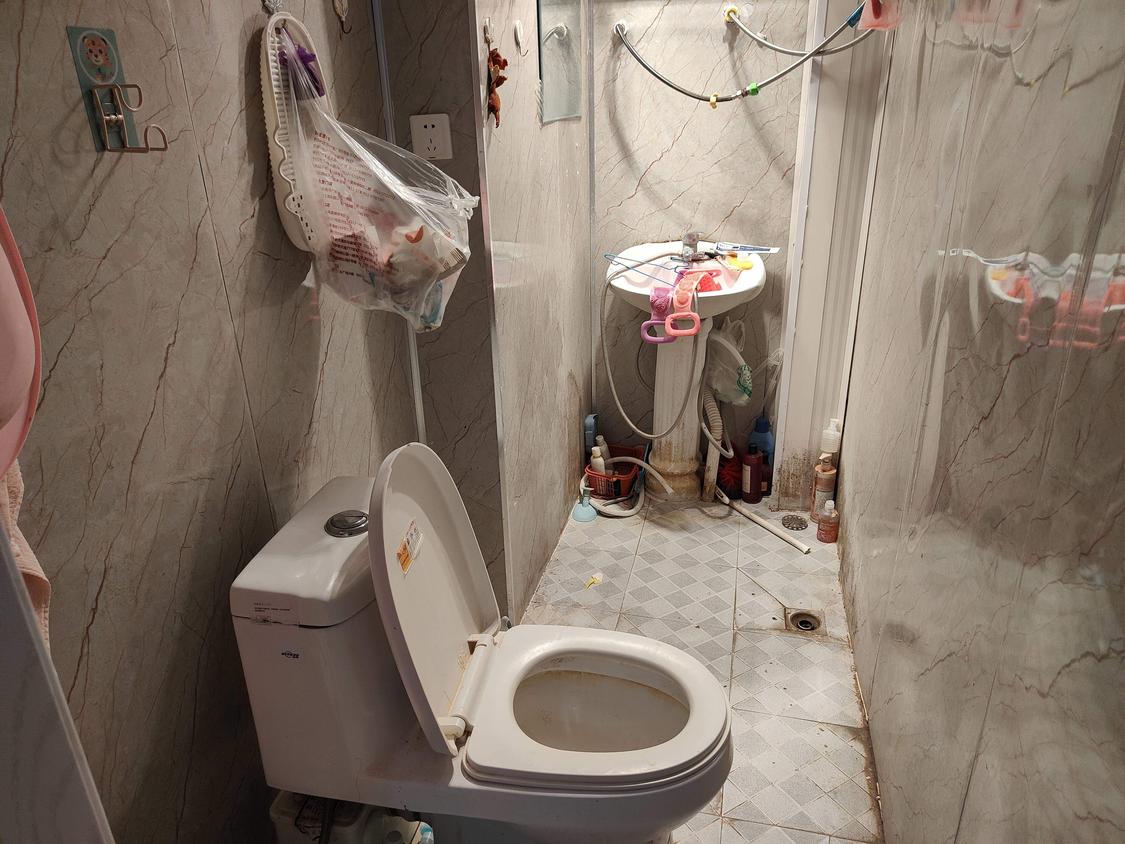 合租·和亭佳苑