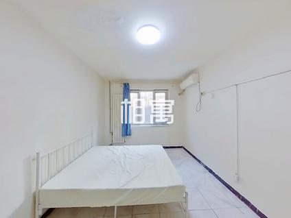 西城白纸坊整租 新安中里1室1厅/33平/低楼层