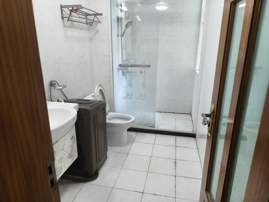 合租·沁富佳苑