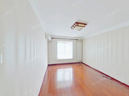 西城官园整租 官苑8号3室2厅/168平/低楼层