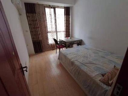 上饶县旭日商圈整租 金河湾3室2厅/117平/中楼层