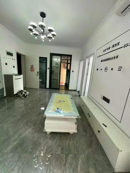 宝安桃源居整租 畔山美地嘉园2室1厅/73平/中楼层