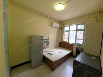 朝阳华威桥整租 潘道庙小区2室1厅/44平/低楼层