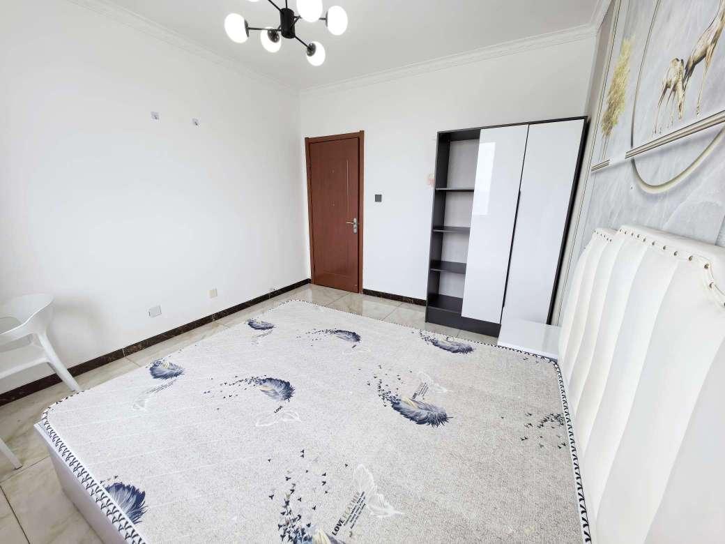 合租·藏龙福地