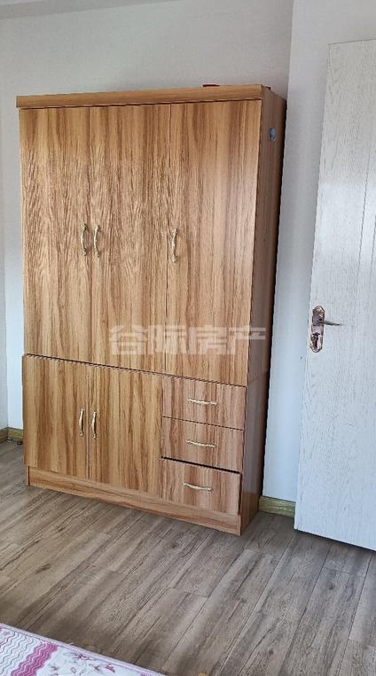 三门三门整租 锦绣三门3室2厅/123平/中楼层