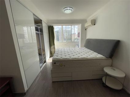 浦东源深整租 陈家门小区1室1厅/48平/高楼层