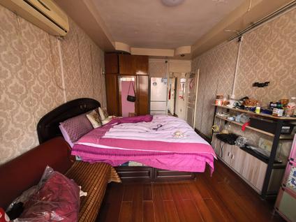 闵行老闵行整租 高华小区1室1厅/40平/中楼层