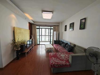 武昌楚河汉街整租 广厦中北领秀2室1厅/93平/中楼层