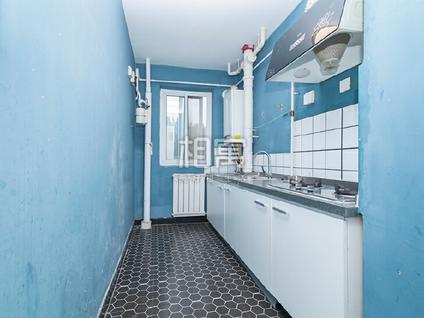 丰台成寿寺合租 方庄南路18号院4室1厅/22平/低楼层