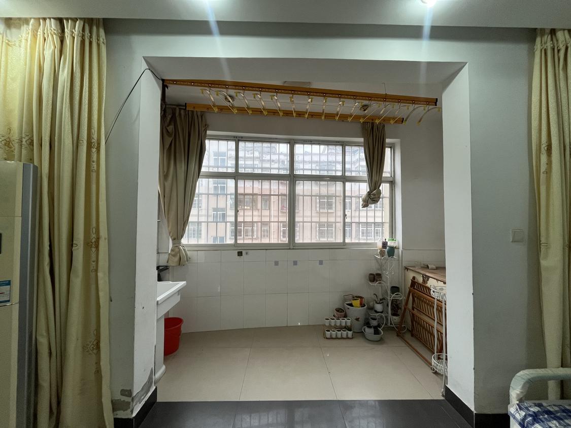 整租·信合湖畔春天(二期)