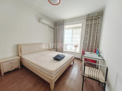 临渭临渭整租 信达世纪城3室2厅/120平/高楼层