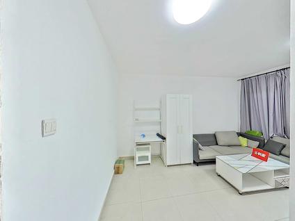 南山南头整租 英达钰龙园2室2厅/64平/低楼层