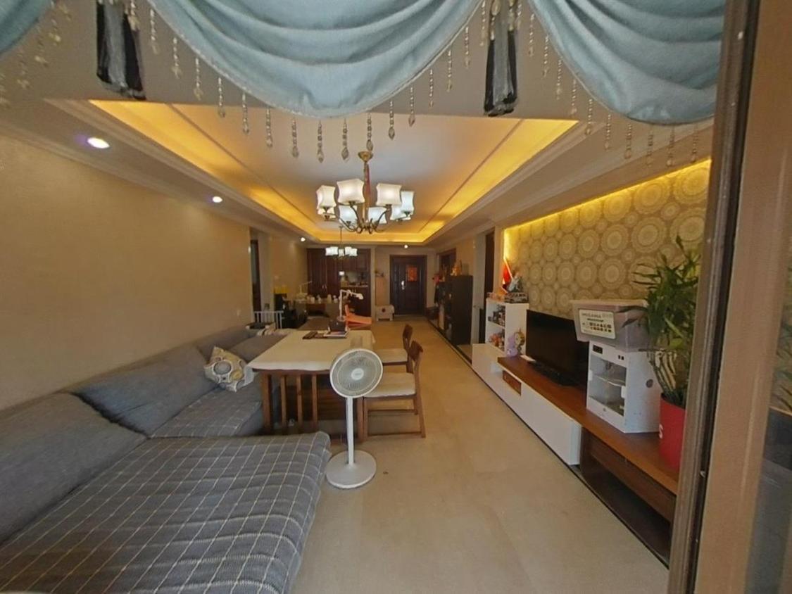 整租·曲江华著中城