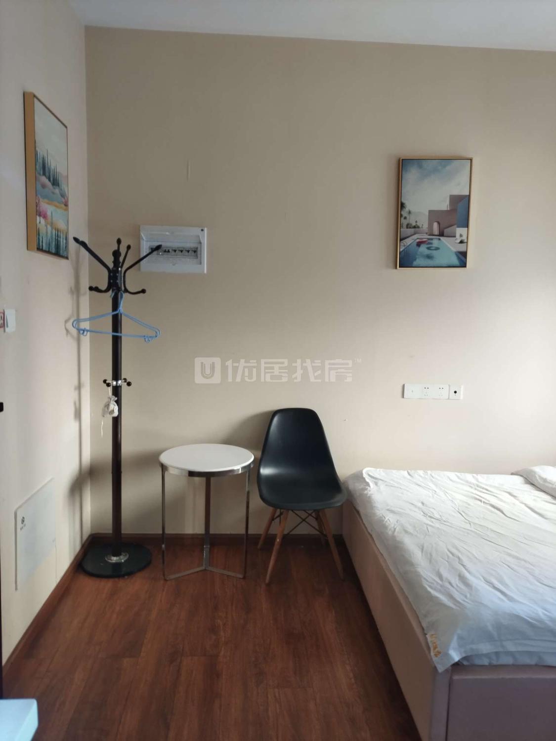 整租·保利六合