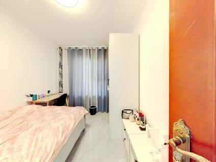 巩义巩义市整租 和昌紫云府4室2厅/136平/中楼层