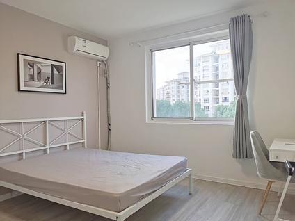 浦东杨思合租 三林世博家园3室1厅/14平/高楼层