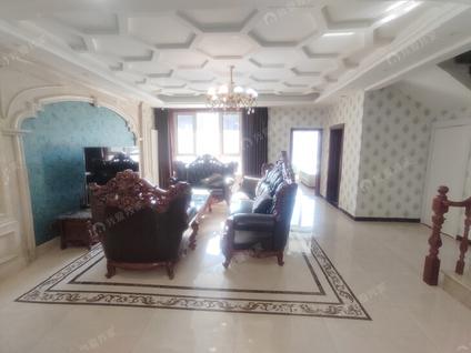 大兴磁各庄整租 格林云墅5室2厅/234平/中楼层