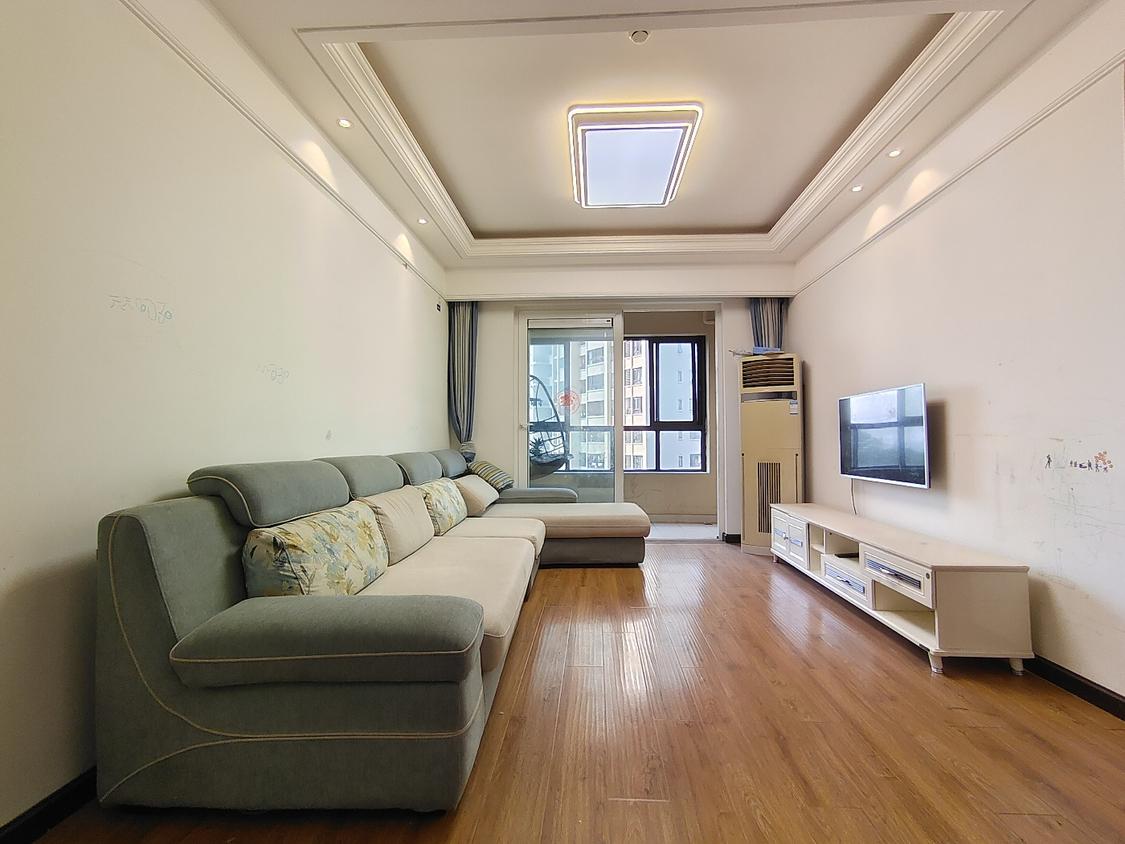 整租·融创凡尔赛(领馆四期)