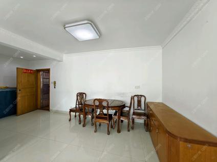 香洲湾仔整租 鸿景花园3室1厅/107平/高楼层