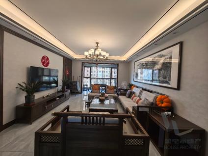 临渭临渭整租 鸿基紫御观邸4室2厅/200平/低楼层