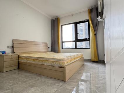 龙华龙昆北整租 绿地海德公馆2室2厅/66平/中楼层