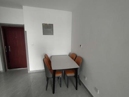 寿光寿光整租 水木清华2室2厅/85平/高楼层