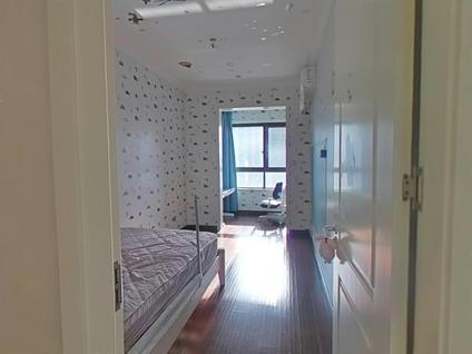 高新高新一中整租 天地源丹轩梓园4室2厅/150平/高楼层