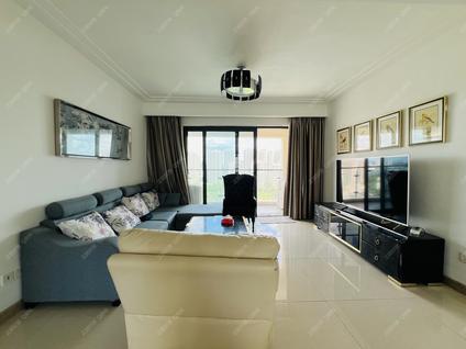 香洲南屏整租 华策南湾国际4室2厅/125平/中楼层