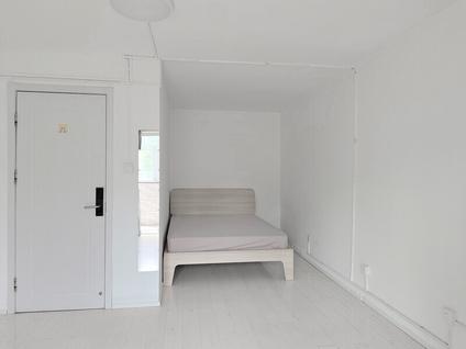 大兴枣园合租 清源西里3室1厅/17平/高楼层